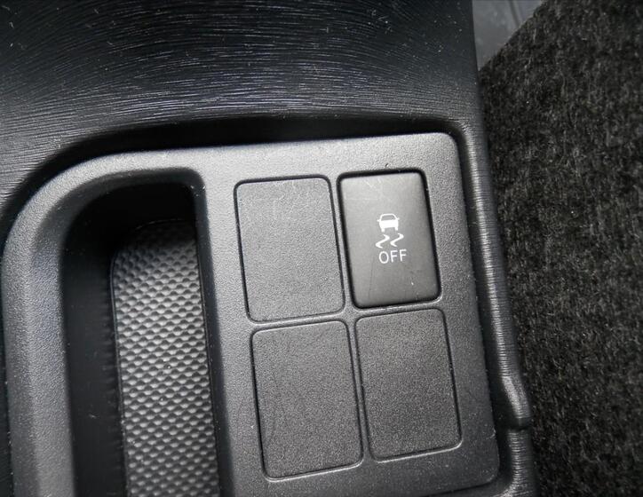 Toyota Yaris 25