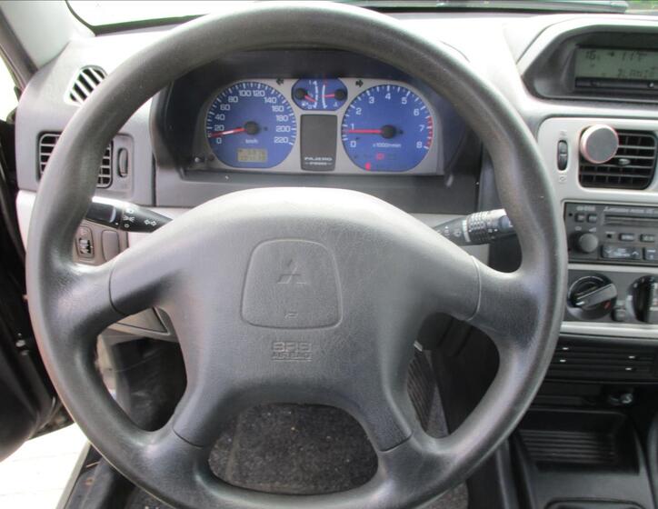 Mitsubishi Pajero Pinin 13