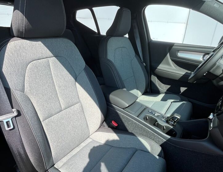 Volvo XC40 12