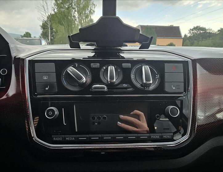 Volkswagen up! 7