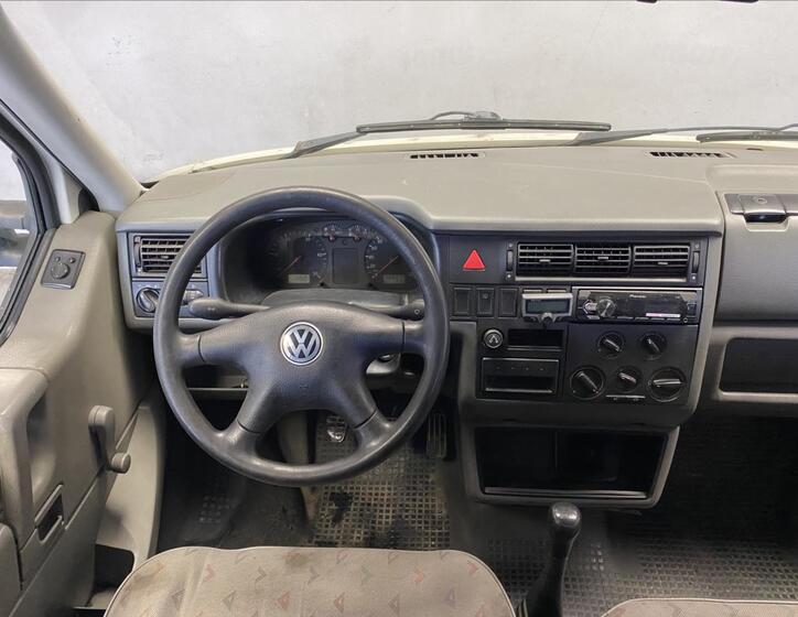 Volkswagen Transporter 13