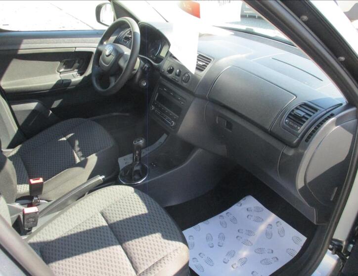 Škoda Roomster 9