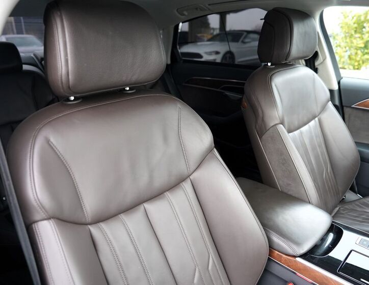 Audi A8 31