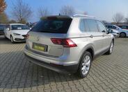 Volkswagen Tiguan 8