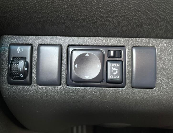 Nissan Navara 27