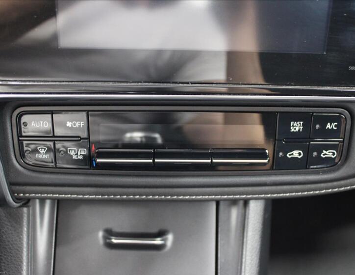 Toyota Auris 25
