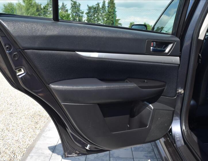 Subaru Legacy 23