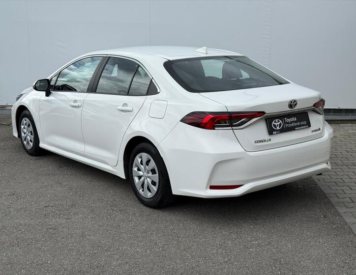 Toyota Corolla 4