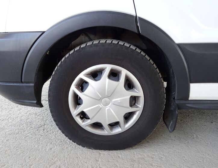 Ford Transit 32
