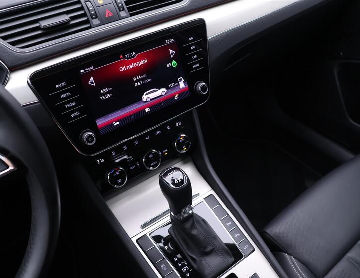 Škoda Superb 20