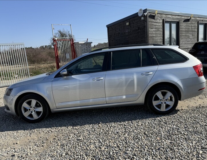 Škoda Octavia 8