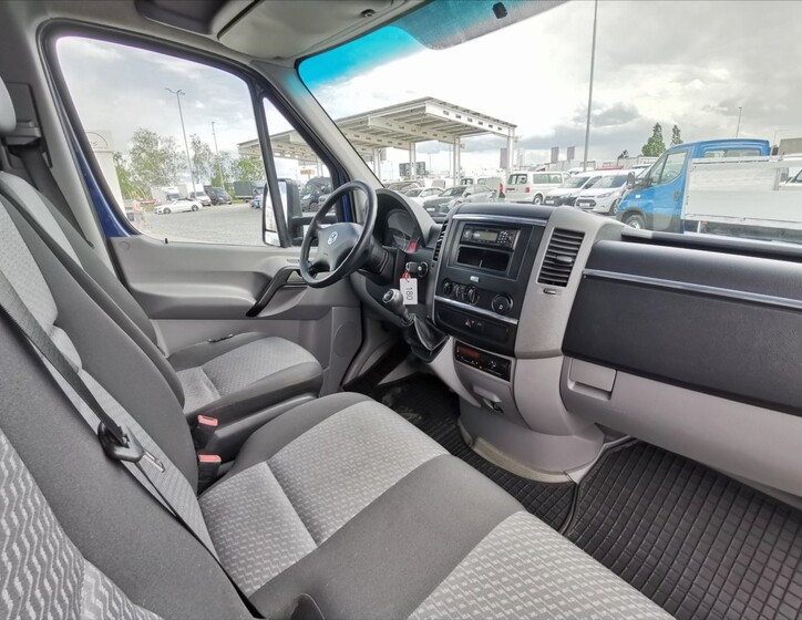 Volkswagen Crafter 8