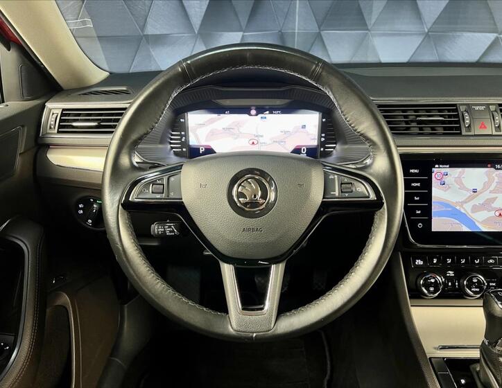 Škoda Superb 10