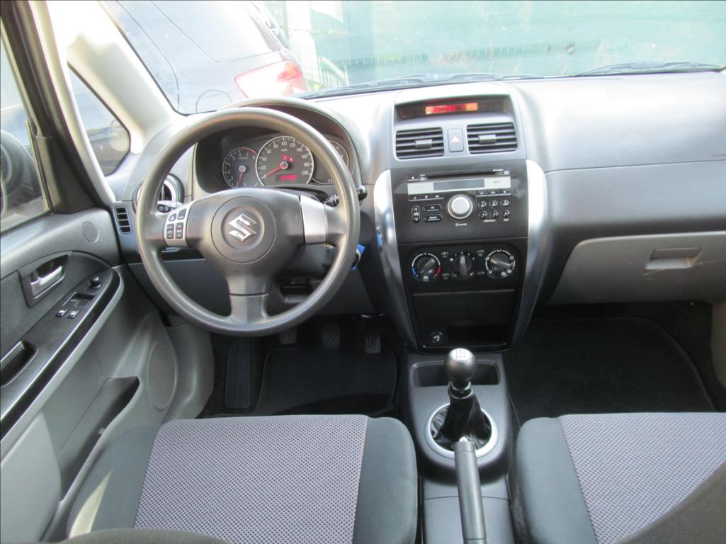 Suzuki SX4