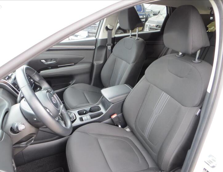 Hyundai Tucson 13