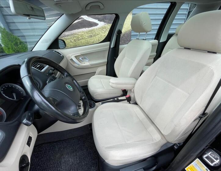 Škoda Roomster 10