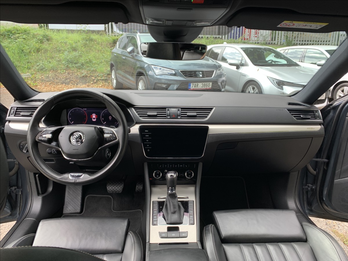 Škoda Superb