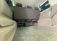 Volkswagen Caravelle 10