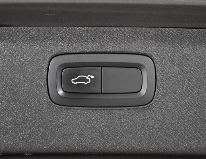 Volvo XC90 11