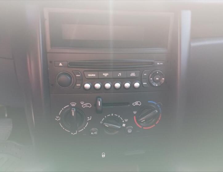 Peugeot 207 15