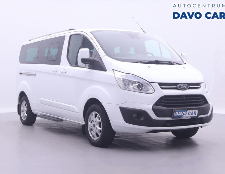 Ford Tourneo Custom 1