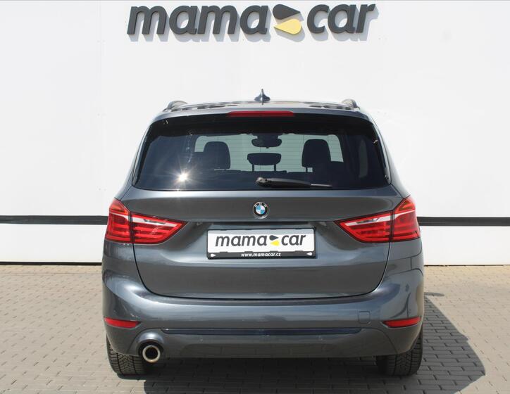 BMW Řada 2 6
