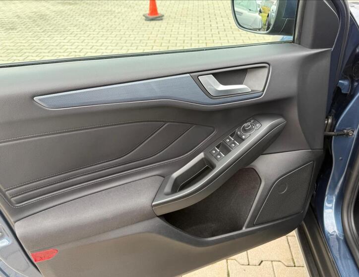 Ford Focus 22