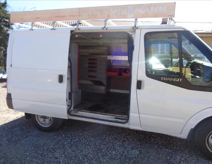 Ford Transit 8