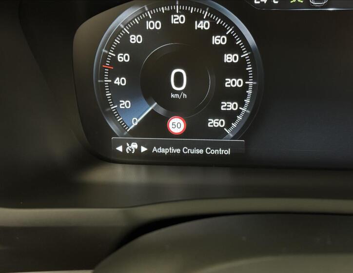 Volvo XC90 13