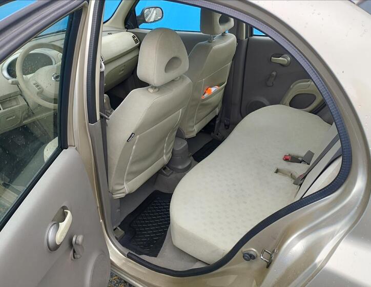 Nissan Micra 10