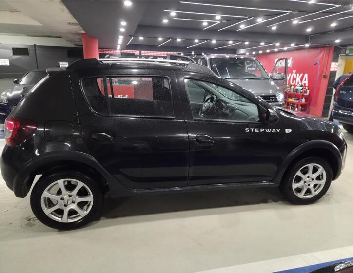 Dacia Sandero 9
