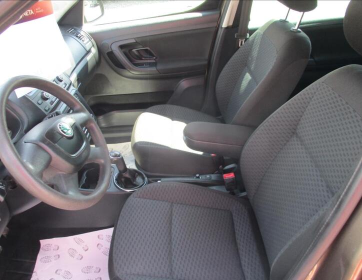 Škoda Roomster 15