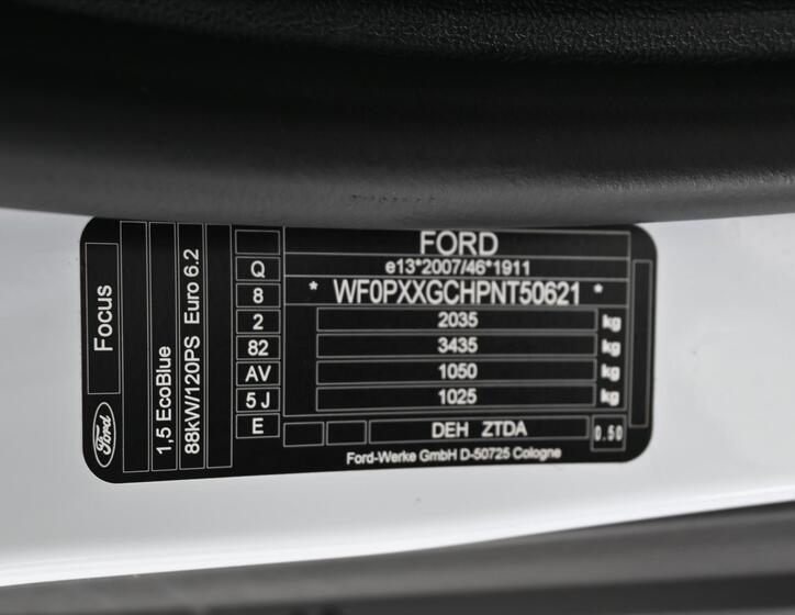 Ford Focus 8