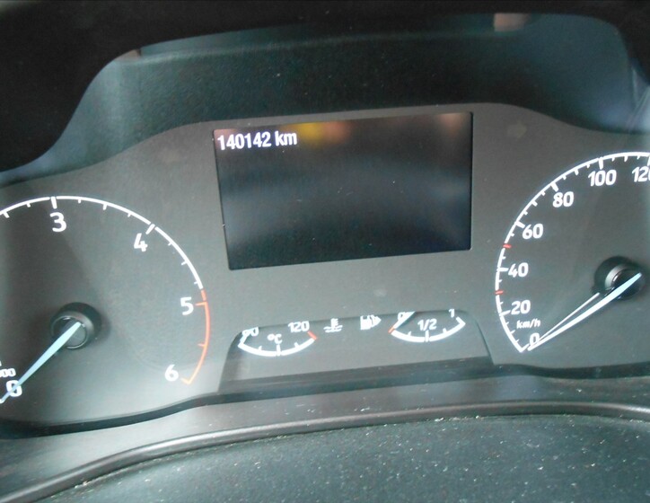 Ford Transit 19