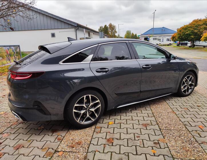 KIA ProCeed 9