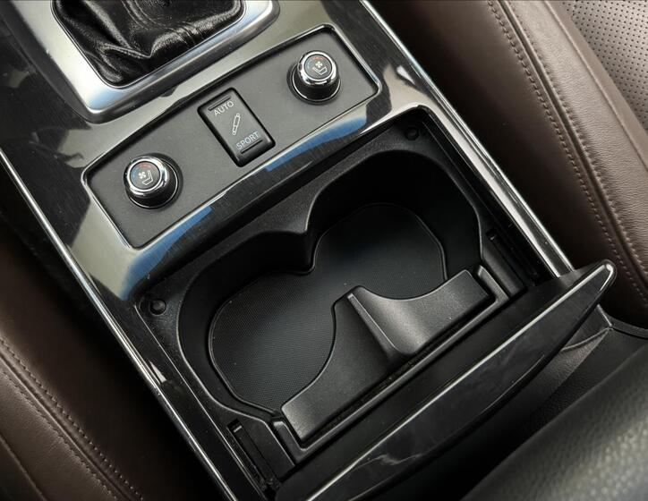 Infiniti FX30 29