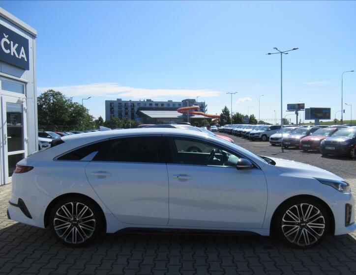 KIA ProCeed 7