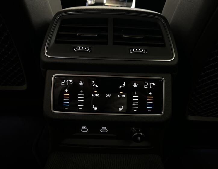 Audi S6 30