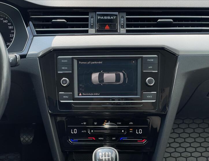 Volkswagen Passat 11