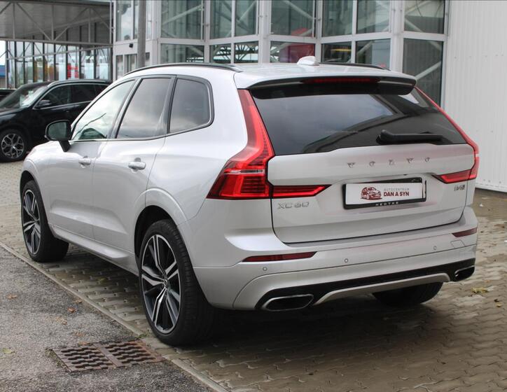 Volvo XC60 4