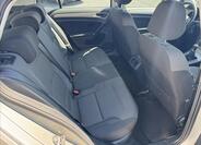 Volkswagen Golf 11