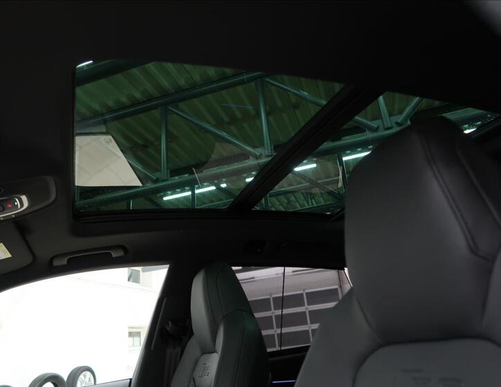 Audi RS Q8 37