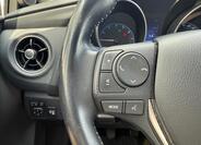 Toyota Auris 12