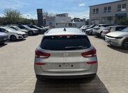 Hyundai i30 4