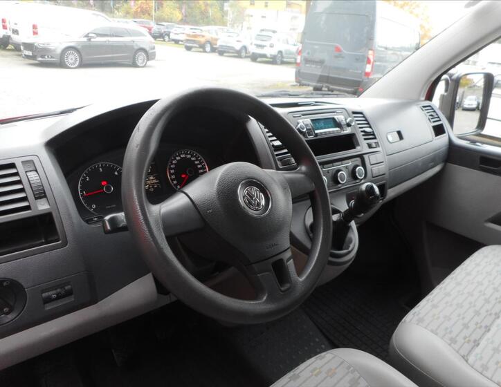 Volkswagen Transporter 9