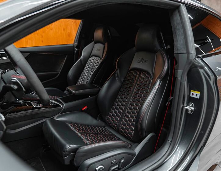 Audi RS5 26