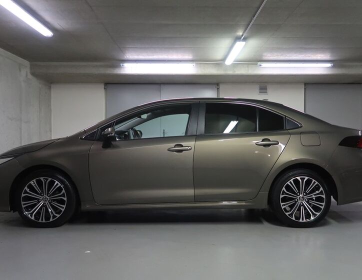 Toyota Corolla 8