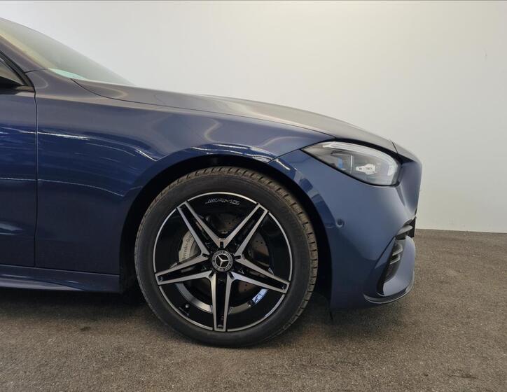 Mercedes-Benz Třídy C 22