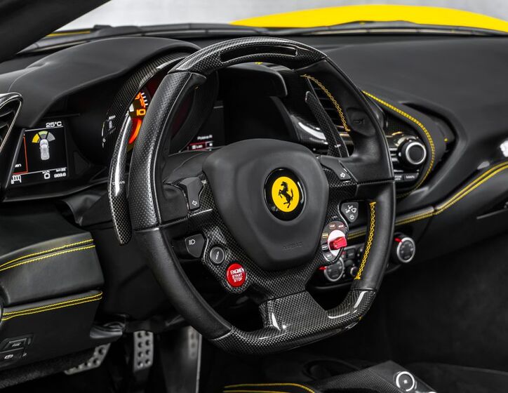 Ferrari 488 17