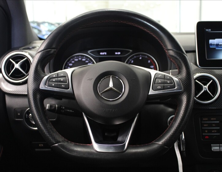 Mercedes-Benz Třídy B 9